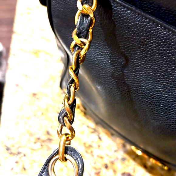 CHANEL Vintage CC shoulder bag Authentic - Picture 17 of 17